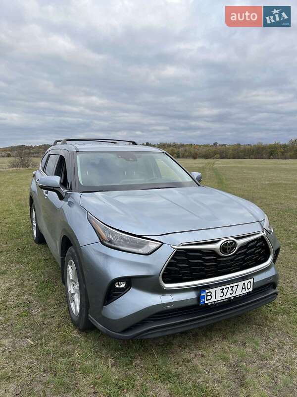 Внедорожник / Кроссовер Toyota Highlander 2020 в Шишаки