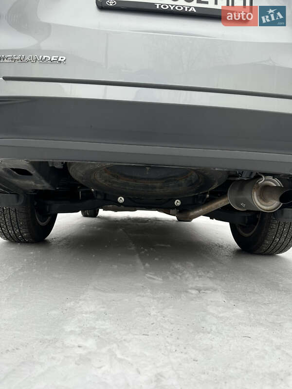 Внедорожник / Кроссовер Toyota Highlander 2019 в Харькове