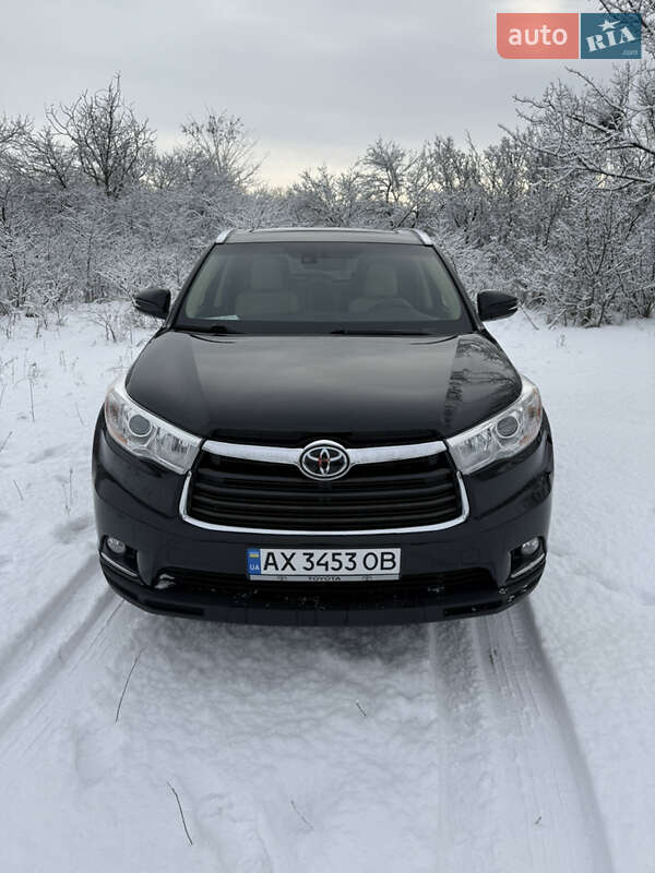 Внедорожник / Кроссовер Toyota Highlander 2015 в Харькове фото 9 Внедорожник / Кроссовер Toyota Highlander 2015 в Харькове