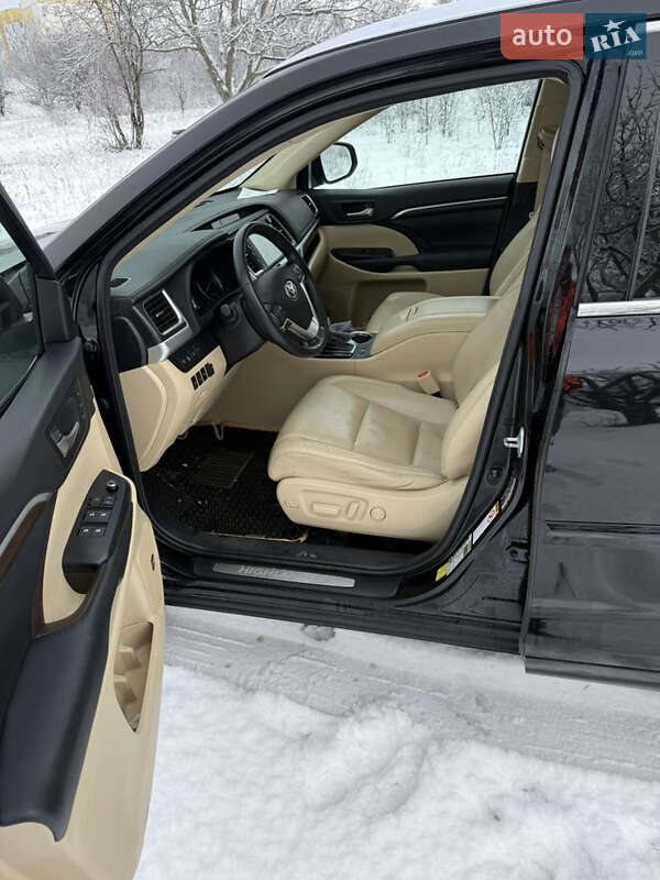 Внедорожник / Кроссовер Toyota Highlander 2015 в Харькове фото 10 Внедорожник / Кроссовер Toyota Highlander 2015 в Харькове