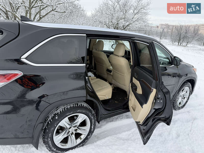 Внедорожник / Кроссовер Toyota Highlander 2015 в Харькове фото 22 Внедорожник / Кроссовер Toyota Highlander 2015 в Харькове