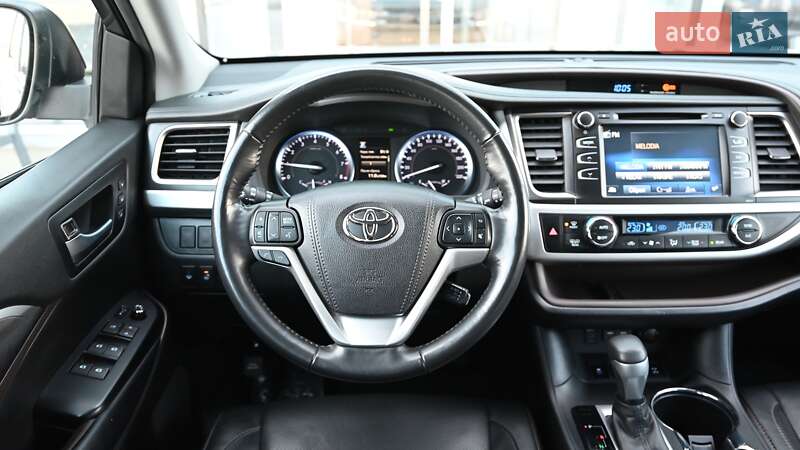 Внедорожник / Кроссовер Toyota Highlander 2019 в Киеве
