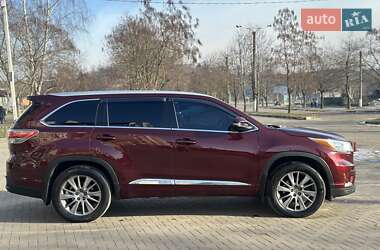Внедорожник / Кроссовер Toyota Highlander 2014 в Калуше