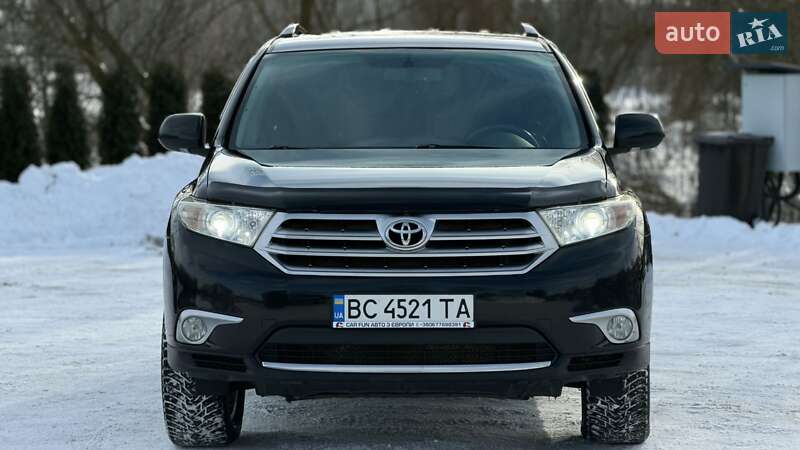 Внедорожник / Кроссовер Toyota Highlander 2011 в Зборове