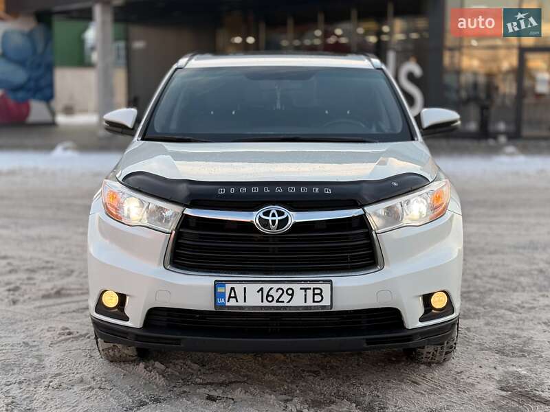 Внедорожник / Кроссовер Toyota Highlander 2014 в Киеве