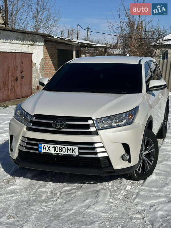 Внедорожник / Кроссовер Toyota Highlander 2019 в Харькове фото 2 Внедорожник / Кроссовер Toyota Highlander 2019 в Харькове