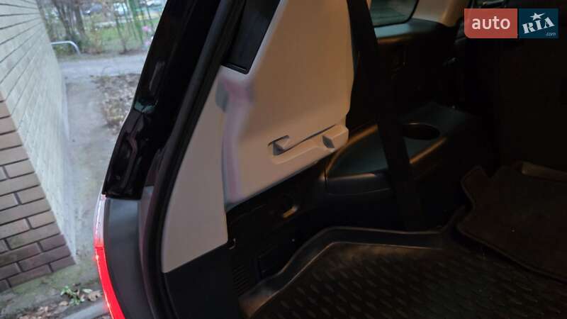 Внедорожник / Кроссовер Toyota Highlander 2013 в Харькове