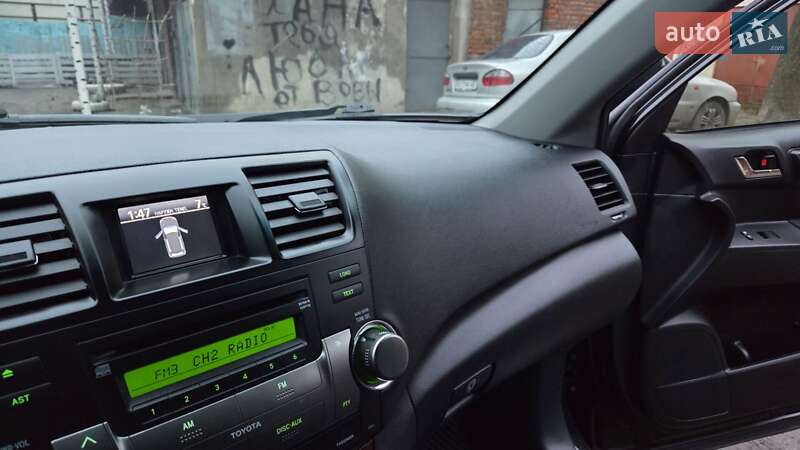 Внедорожник / Кроссовер Toyota Highlander 2013 в Харькове