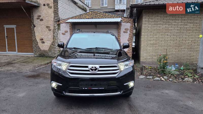 Внедорожник / Кроссовер Toyota Highlander 2013 в Харькове