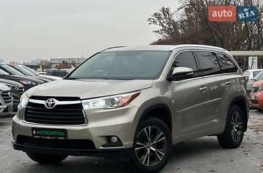 Внедорожник / Кроссовер Toyota Highlander 2016 в Киеве