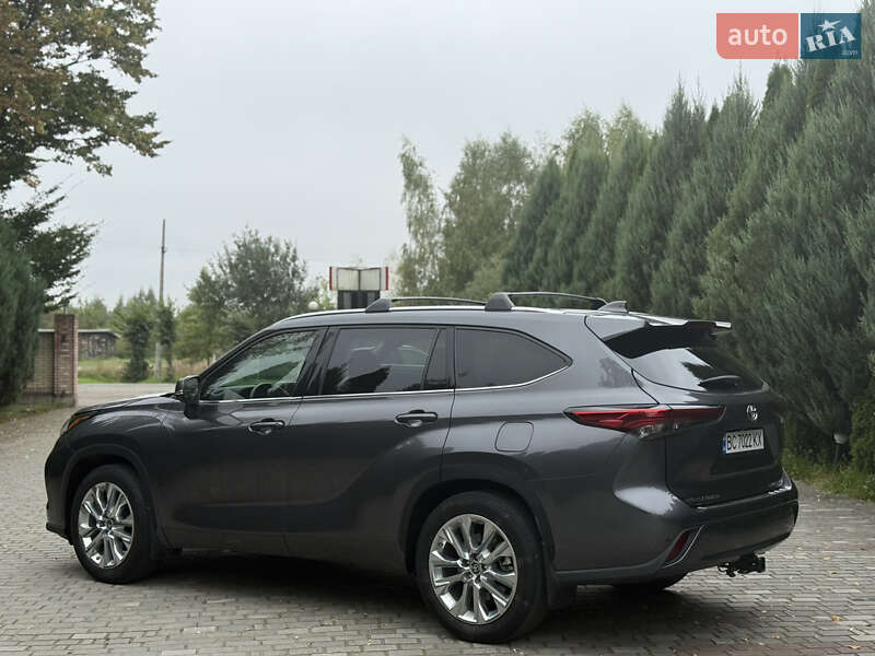 Внедорожник / Кроссовер Toyota Highlander 2021 в Самборе