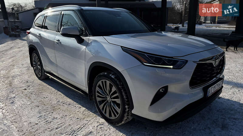 Toyota Highlander 2020