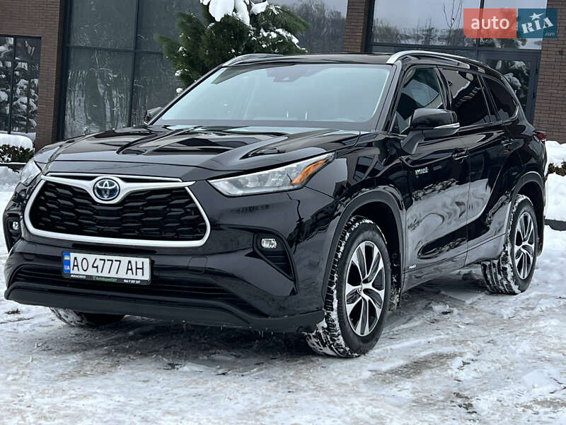 Внедорожник / Кроссовер Toyota Highlander 2020 в Ужгороде