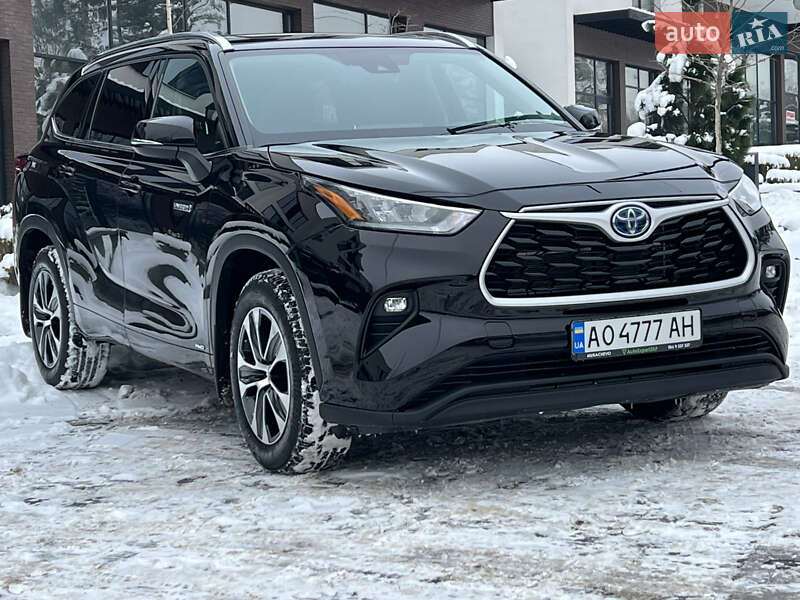 Внедорожник / Кроссовер Toyota Highlander 2020 в Ужгороде