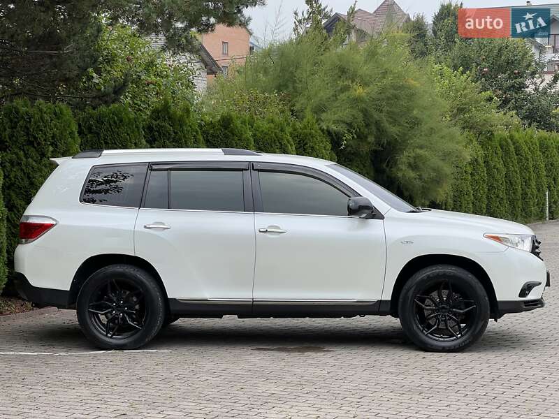 Внедорожник / Кроссовер Toyota Highlander 2013 в Львове фото 9 Внедорожник / Кроссовер Toyota Highlander 2013 в Львове