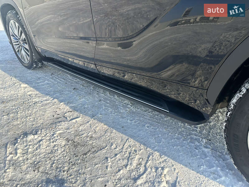 Внедорожник / Кроссовер Toyota Highlander 2021 в Гайсине