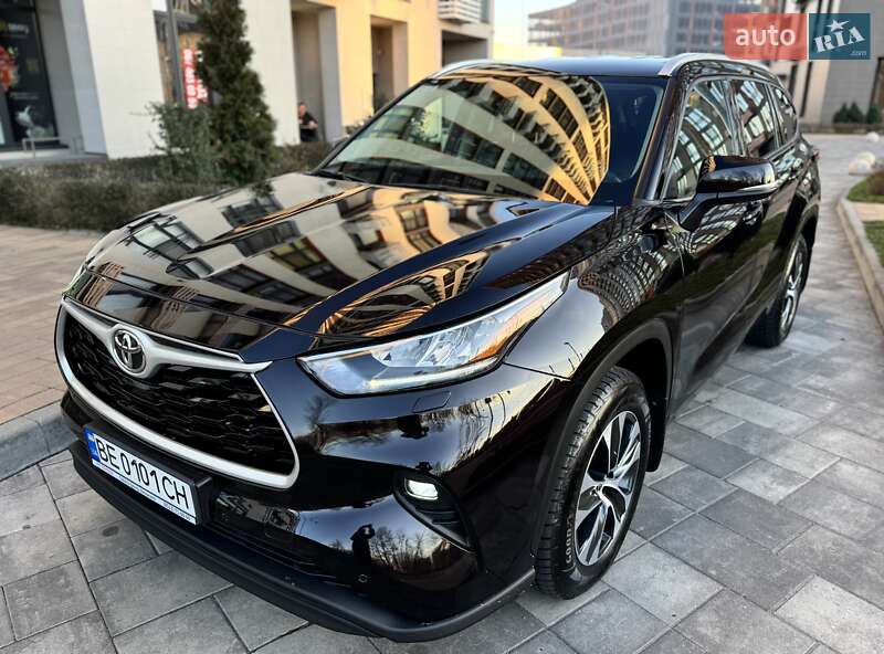 Внедорожник / Кроссовер Toyota Highlander 2020 в Тернополе