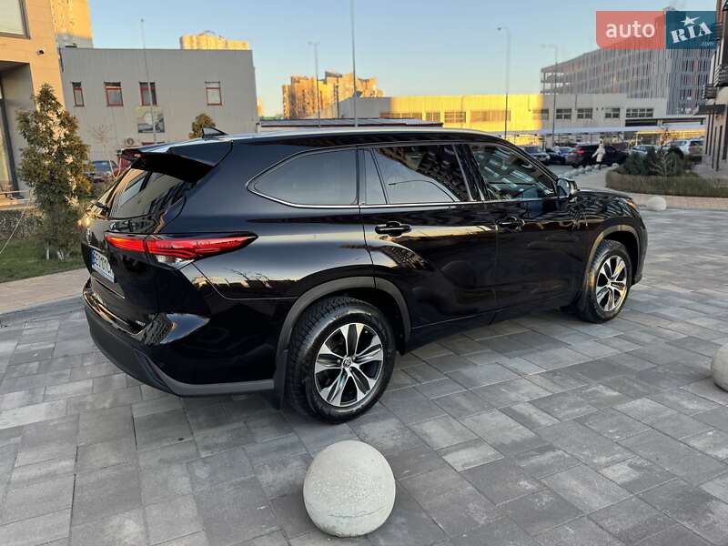 Внедорожник / Кроссовер Toyota Highlander 2020 в Тернополе