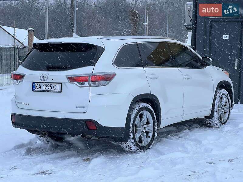 Внедорожник / Кроссовер Toyota Highlander 2015 в Днепре