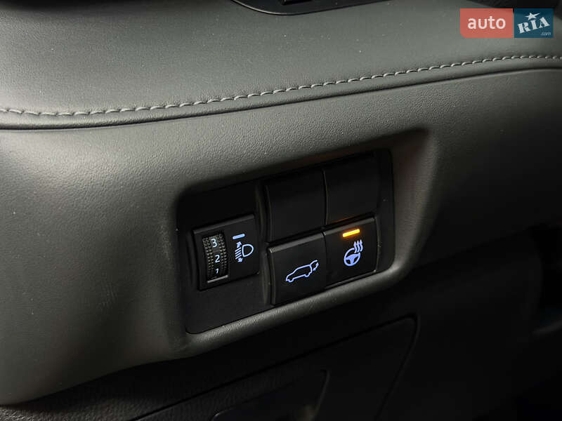 Внедорожник / Кроссовер Toyota Highlander 2020 в Киеве