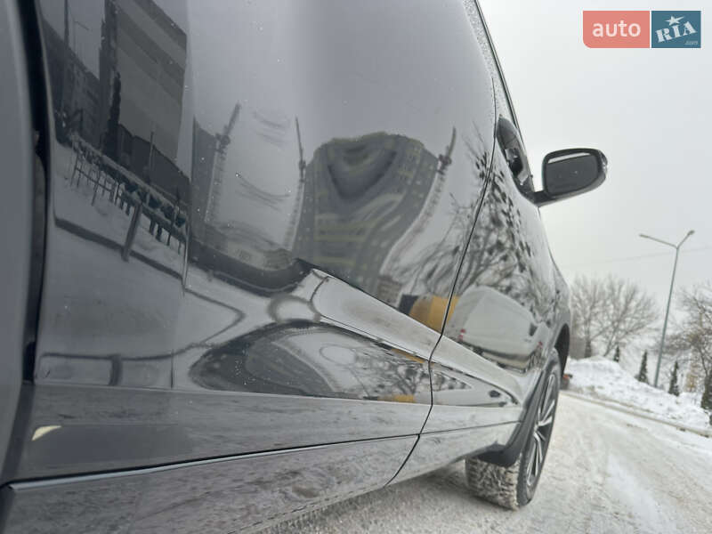 Внедорожник / Кроссовер Toyota Highlander 2016 в Житомире