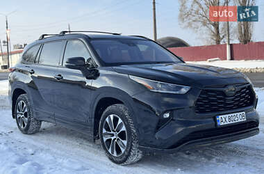 Позашляховик / Кросовер Toyota Highlander 2021 в Харкові