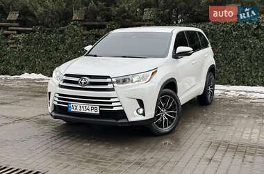 Позашляховик / Кросовер Toyota Highlander 2017 в Одесі