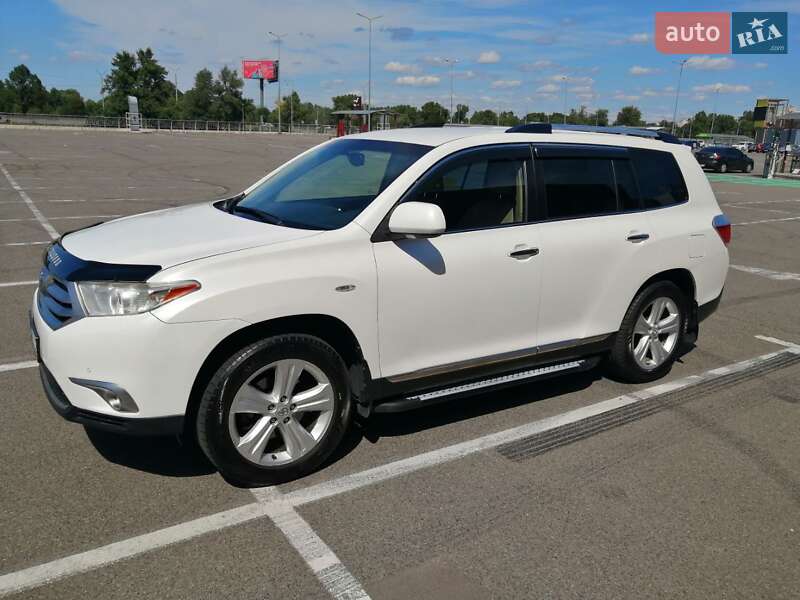 Toyota Highlander 2013