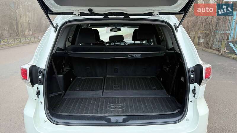 Внедорожник / Кроссовер Toyota Highlander 2014 в Одессе