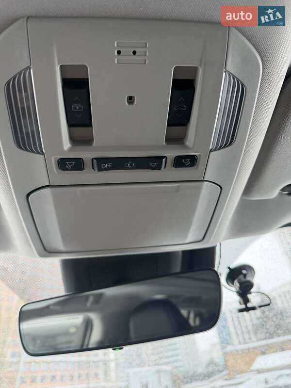 Внедорожник / Кроссовер Toyota Highlander 2020 в Киеве