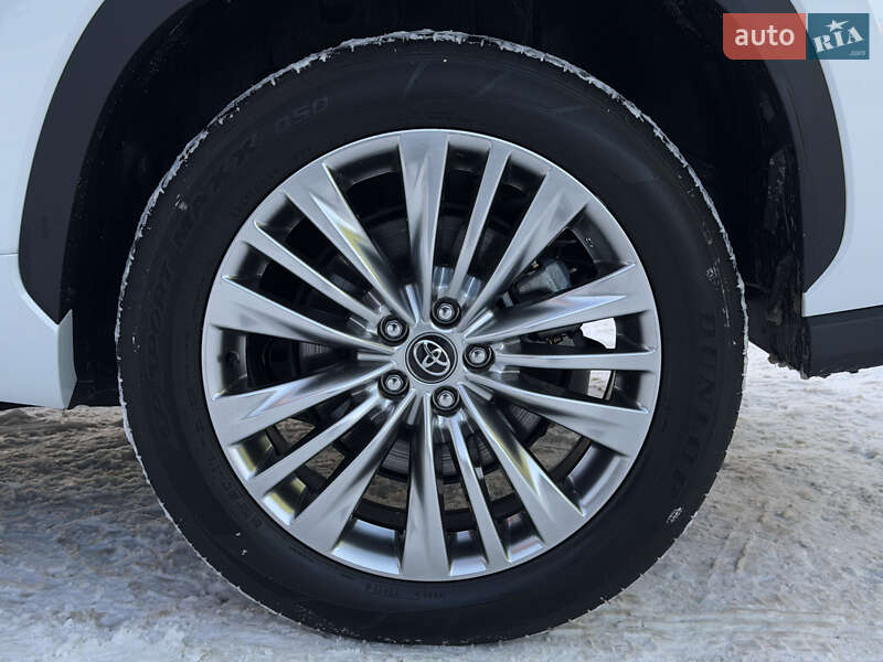 Внедорожник / Кроссовер Toyota Highlander 2024 в Киеве