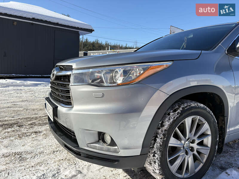 Внедорожник / Кроссовер Toyota Highlander 2014 в Киеве фото 3 Внедорожник / Кроссовер Toyota Highlander 2014 в Киеве