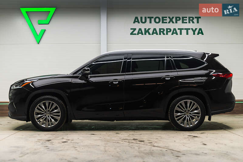 Внедорожник / Кроссовер Toyota Highlander 2021 в Мукачево