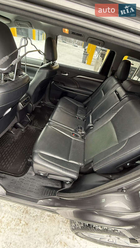 Позашляховик / Кросовер Toyota Highlander 2014 в Харкові фото 12 Позашляховик / Кросовер Toyota Highlander 2014 в Харкові