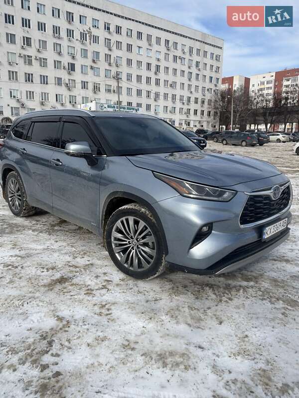 Внедорожник / Кроссовер Toyota Highlander 2021 в Харькове