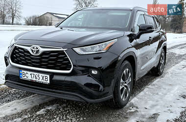 Внедорожник / Кроссовер Toyota Highlander 2020 в Луцке