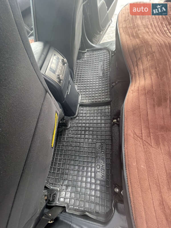 Внедорожник / Кроссовер Toyota Highlander 2011 в Киеве фото 20 Внедорожник / Кроссовер Toyota Highlander 2011 в Киеве