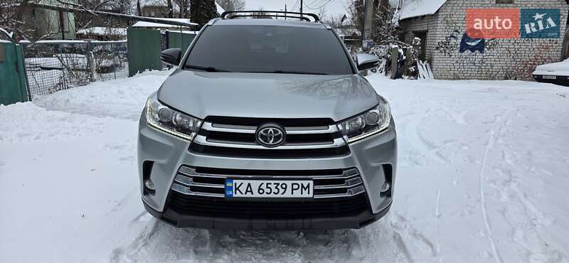 Toyota Highlander 2019