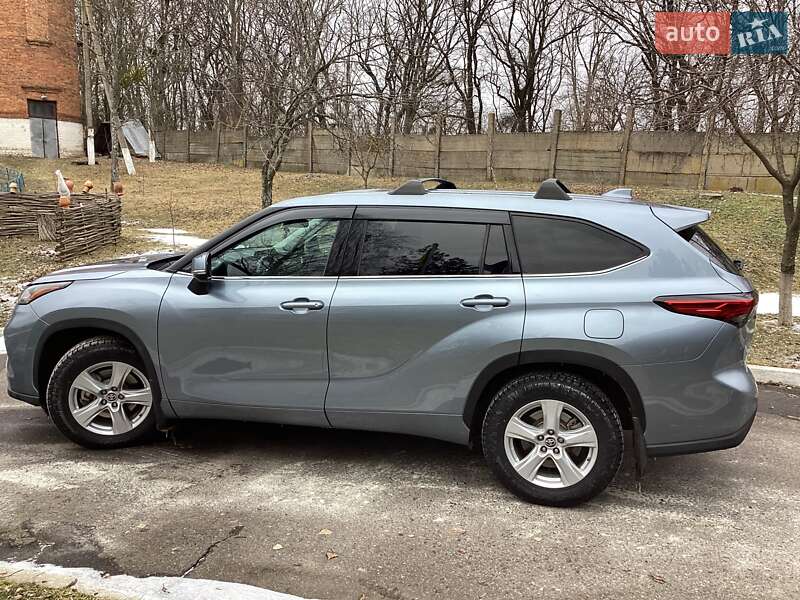 Позашляховик / Кросовер Toyota Highlander 2020 в Шишаках