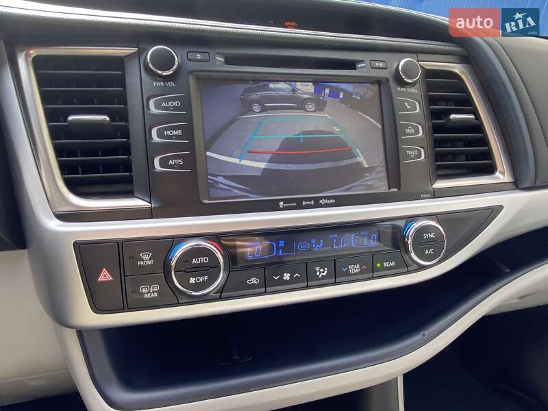 Внедорожник / Кроссовер Toyota Highlander 2018 в Киеве