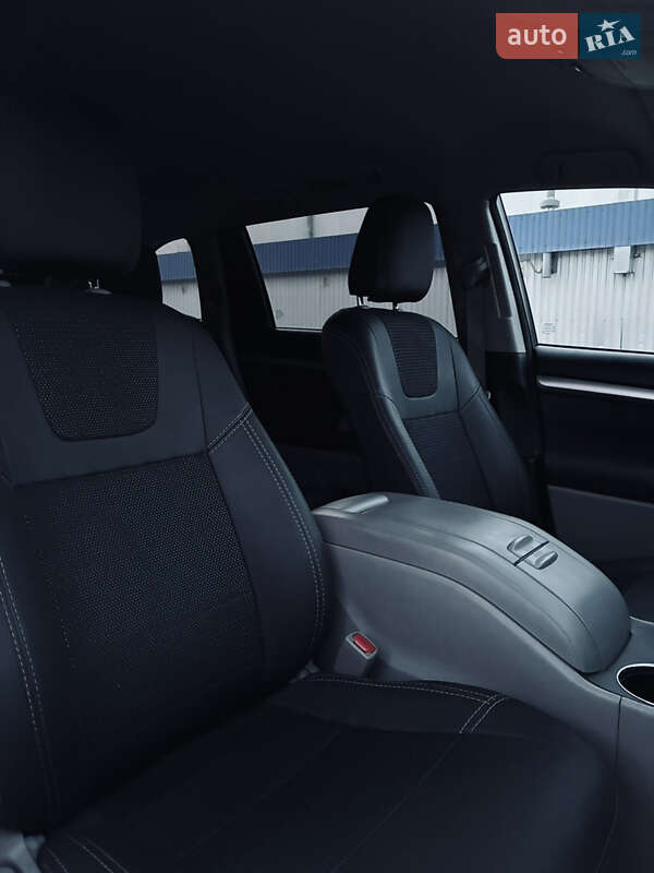 Внедорожник / Кроссовер Toyota Highlander 2017 в Днепре