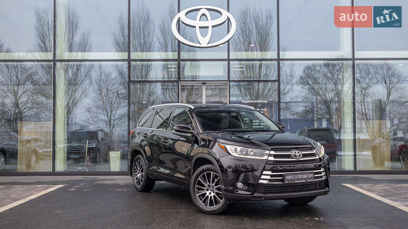 Внедорожник / Кроссовер Toyota Highlander 2019 в Днепре