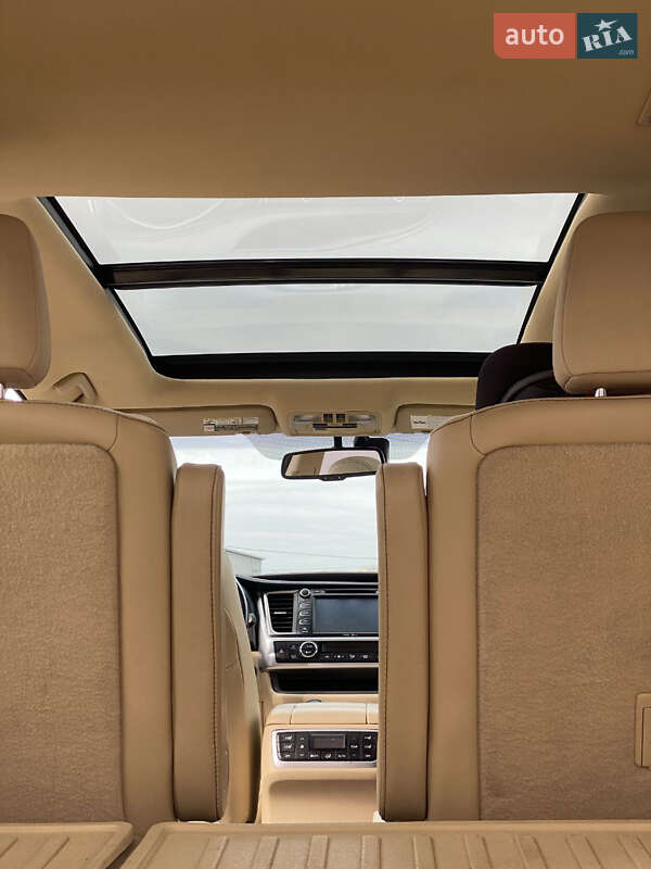 Внедорожник / Кроссовер Toyota Highlander 2015 в Харькове