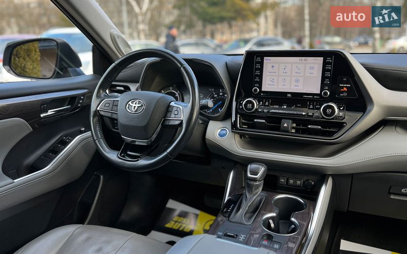 Внедорожник / Кроссовер Toyota Highlander 2020 в Львове