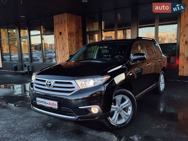 Внедорожник / Кроссовер Toyota Highlander 2013 в Виннице