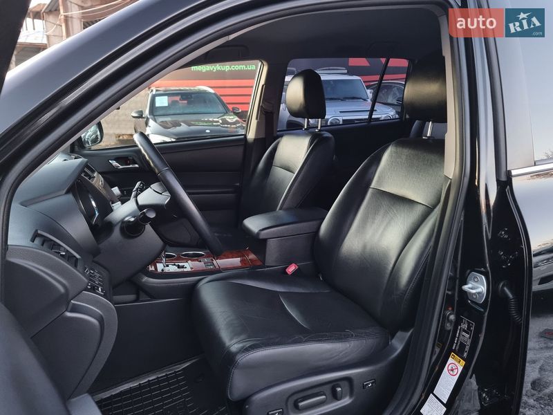 Внедорожник / Кроссовер Toyota Highlander 2013 в Виннице