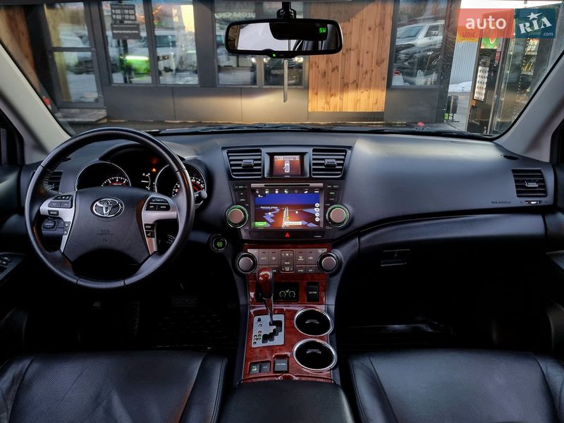 Внедорожник / Кроссовер Toyota Highlander 2013 в Виннице