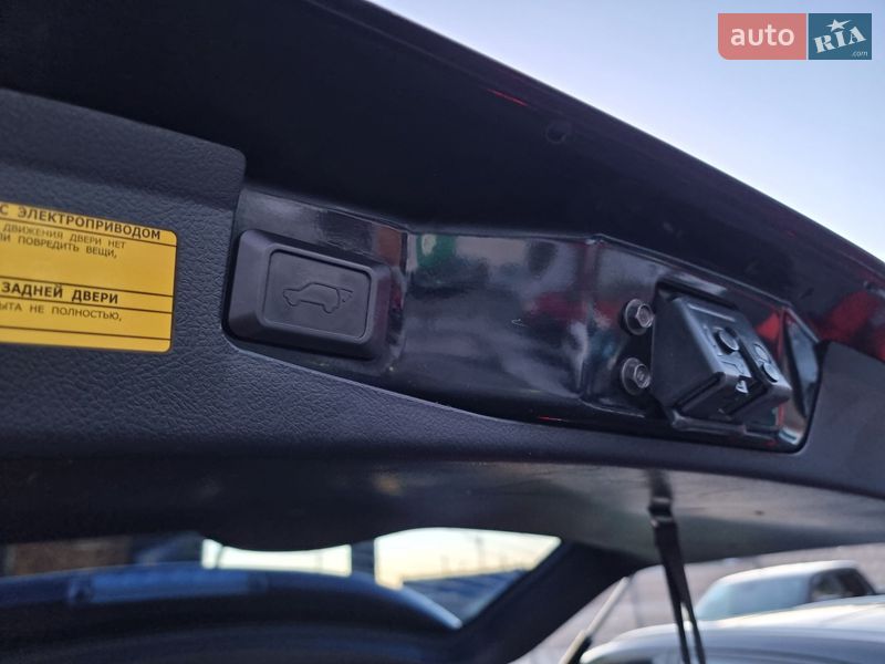 Внедорожник / Кроссовер Toyota Highlander 2013 в Виннице