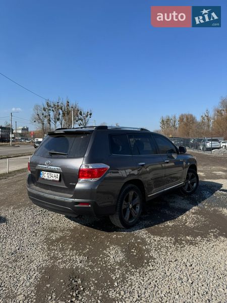 Внедорожник / Кроссовер Toyota Highlander 2012 в Львове