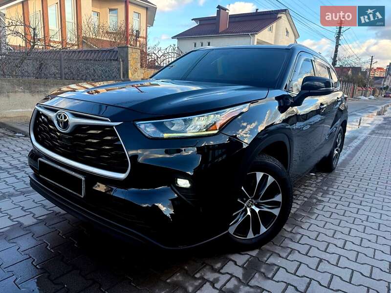 Позашляховик / Кросовер Toyota Highlander 2020 в Хмельницькому
